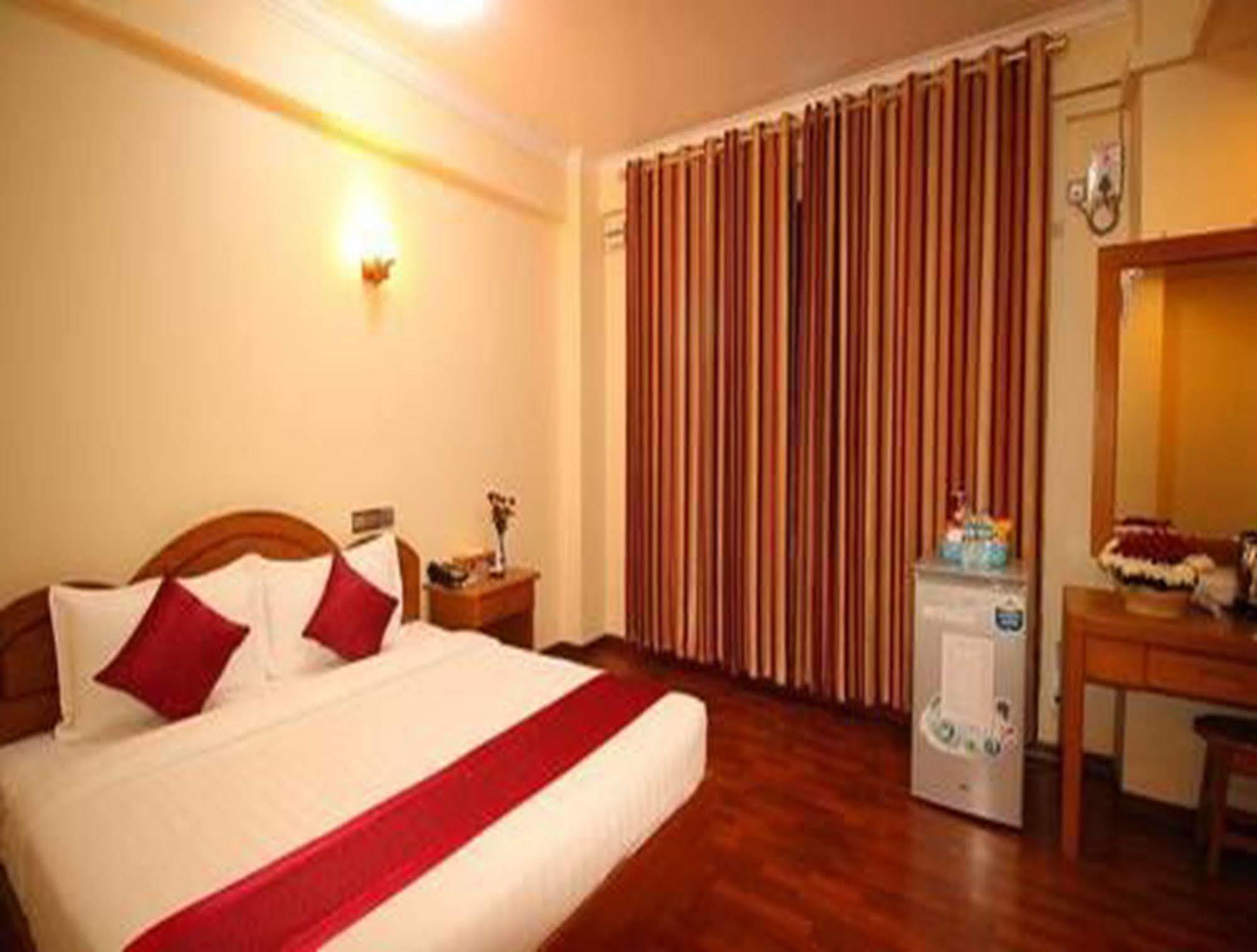Hotel United Mandalay Ngoại thất bức ảnh